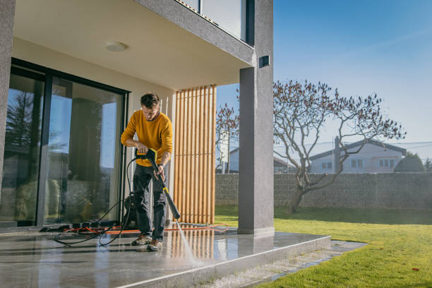 Professional Pressure Washing Services in Desert Edge, CA
